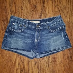 Womens Buckle BKE shorts size 31